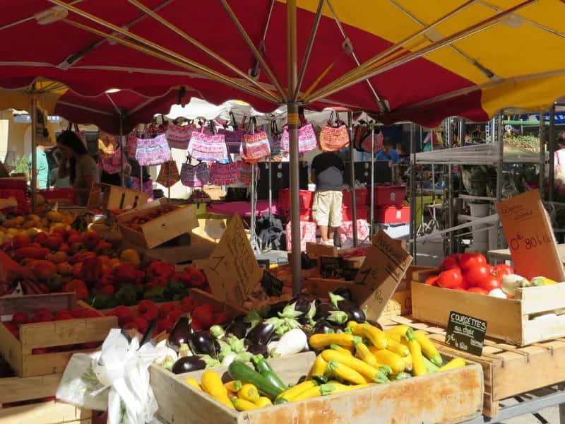 Marché La Garde Freinet